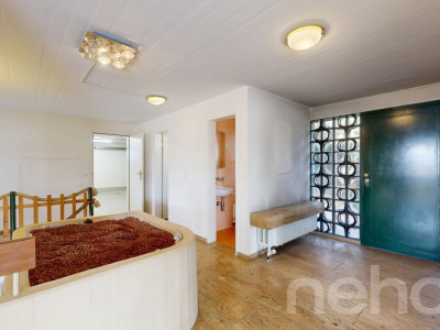 Villa mit Innenpool -  Wohntraum mit Weitsicht und Potenzial image 8