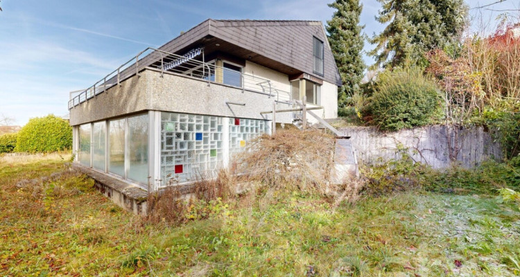 Villa mit Innenpool -  Wohntraum mit Weitsicht und Potenzial image 3