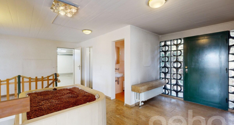 Villa mit Innenpool -  Wohntraum mit Weitsicht und Potenzial image 8