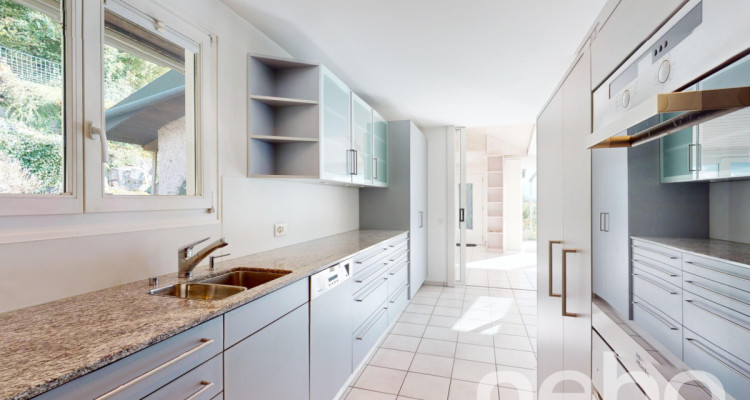 Attraktives 4.5-Zimmer Einfamilienhaus mit Einliegerwohnung image 9