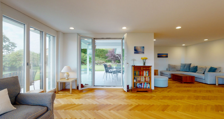 An bevorzugter Lage: Hochwertig renoviertes Anwesen im Landhausstil image 4