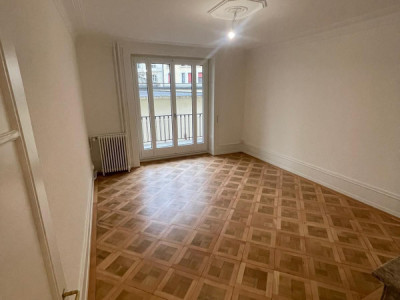 🏡 Reprise de bail – 4.5 pièces, Genève (Route de Malagnou, 1208 Genève) image 4