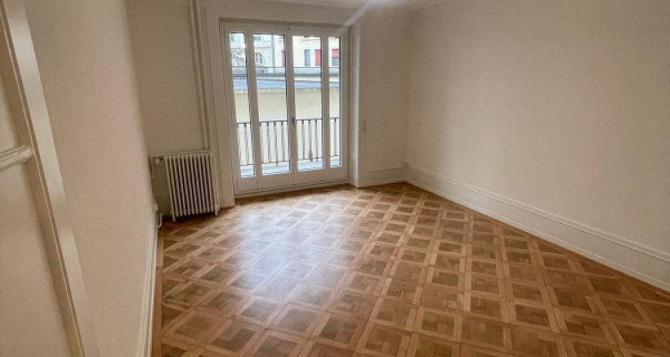 🏡 Reprise de bail – 4.5 pièces, Genève (Route de Malagnou, 1208 Genève) image 4
