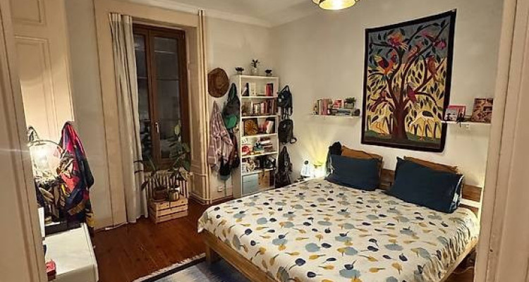 🏡 Reprise de bail – 4 pièces, Genève (Boulevard du Pont d’Arve, Plainpalais) image 1