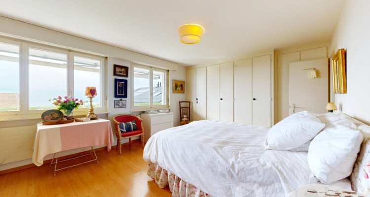 Vue panoramique et jardin privatif - un cadre de vie d?exception! image 9