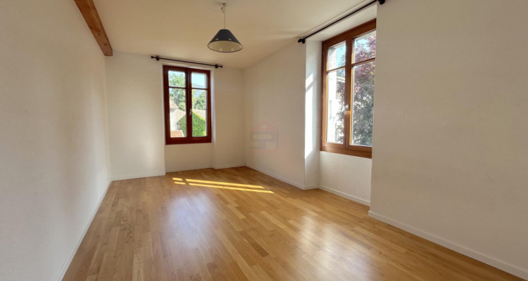 Magnifique maison villageoise avec piscine image 9