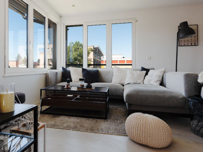 Mobilité facilitée dans cet appartement de 5 pièces image 1