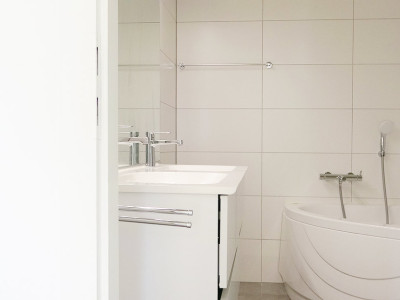 Mobilité facilitée dans cet appartement de 5 pièces image 6