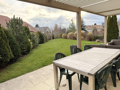 Charmante villa jumelle de 5.5 pièces image 2