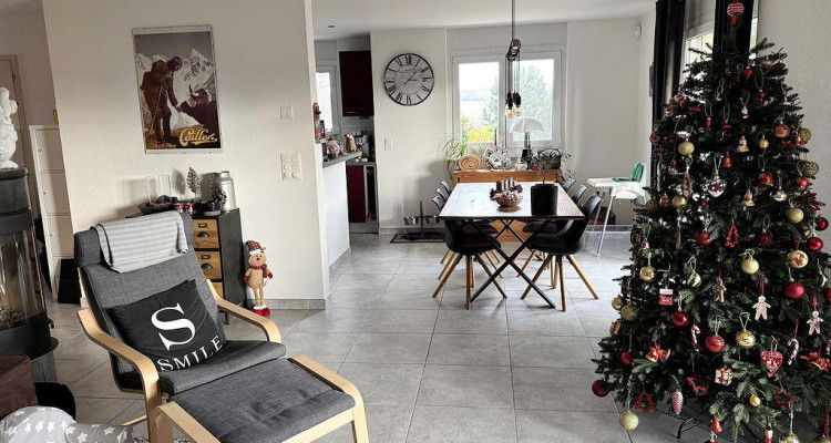 Charmante villa jumelle de 5.5 pièces image 4