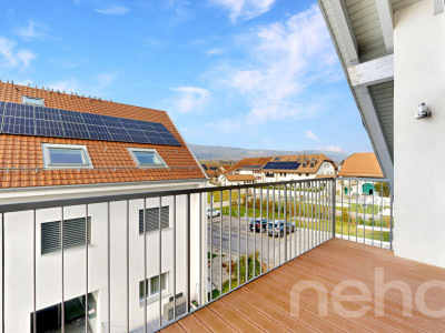 Attique mansardé 5.5 pièces à Arnex-sur-Nyon, charme et calme image 12