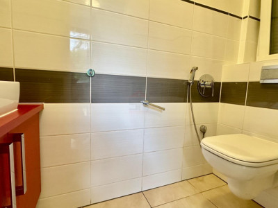 Charmante maison semi-individuelle de 5 pièces avec un beau jardin privatif image 10