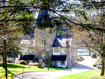 PROPRIÉTÉ PIEDS DANS LEAU AVEC MANOIR, CHAUMIÈRE, LONGÈRE DE 2 LOGEMENTS  image 5