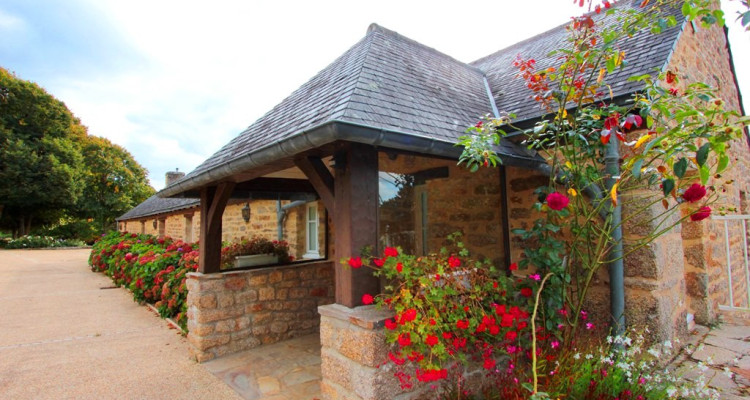 PROPRIÉTÉ PIEDS DANS LEAU AVEC MANOIR, CHAUMIÈRE, LONGÈRE DE 2 LOGEMENTS  image 6