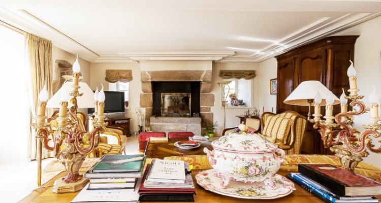 PROPRIÉTÉ PIEDS DANS LEAU AVEC MANOIR, CHAUMIÈRE, LONGÈRE DE 2 LOGEMENTS  image 11