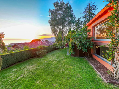 Exceptional residence with landscaped garden and panoramic views of Lake Geneva image 2