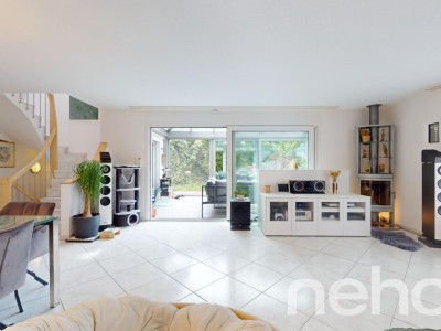 Lichtdurchfluteter Wohnkomfort mit Wintergarten und Weitsicht image 4