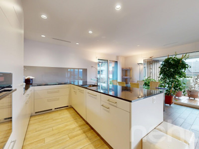 Moderne 4½-Zimmerwohnung mit grosser Loggia und Alpenblick image 2