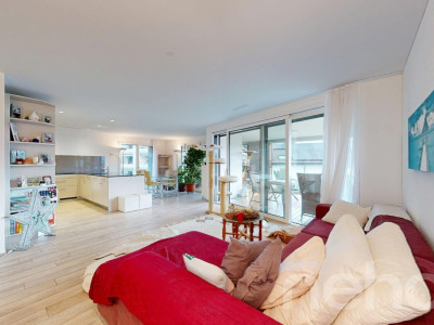 Moderne 4½-Zimmerwohnung mit grosser Loggia und Alpenblick image 3