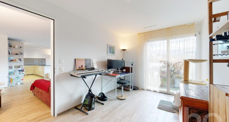 Moderne 4½-Zimmerwohnung mit grosser Loggia und Alpenblick image 10