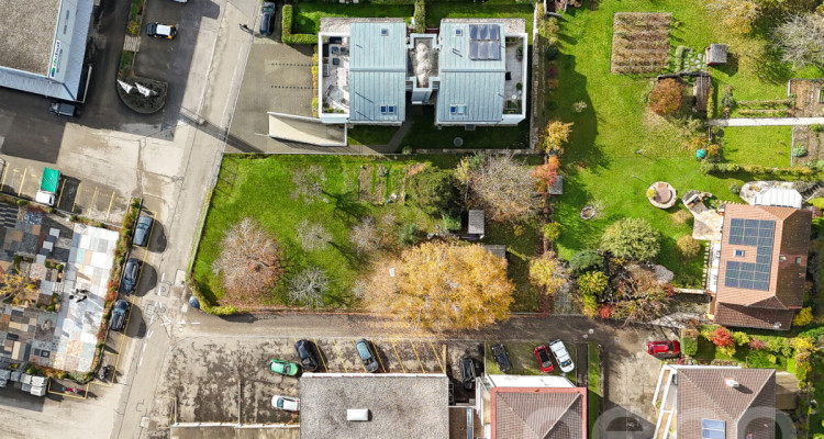 TERRAIN RARE, CADRE IDYLLIQUE ET EXPOSITION PLEIN SUD image 1