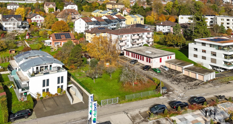 TERRAIN RARE, CADRE IDYLLIQUE ET EXPOSITION PLEIN SUD image 3
