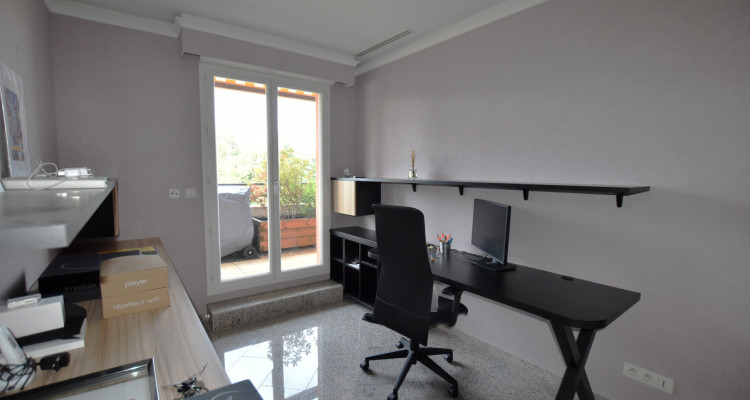 EXCEPTIONAL LIGHTFUL ATTIC - WONDERFUL VIEW  FROM THE MONT-BLANC TO THE JURA image 11