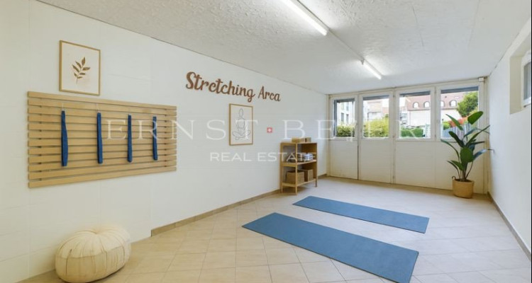 Retail store with display windows image 2