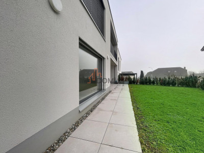 Appartement moderne avec terrasse et jardin privatif image 4