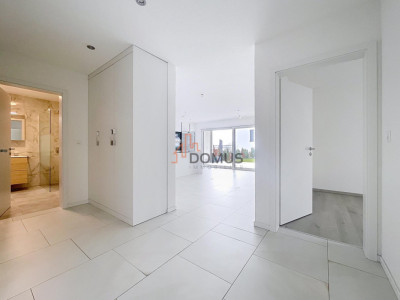 Appartement moderne avec terrasse et jardin privatif image 6