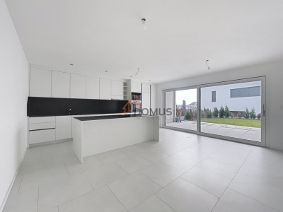 Appartement moderne avec terrasse et jardin privatif image 10