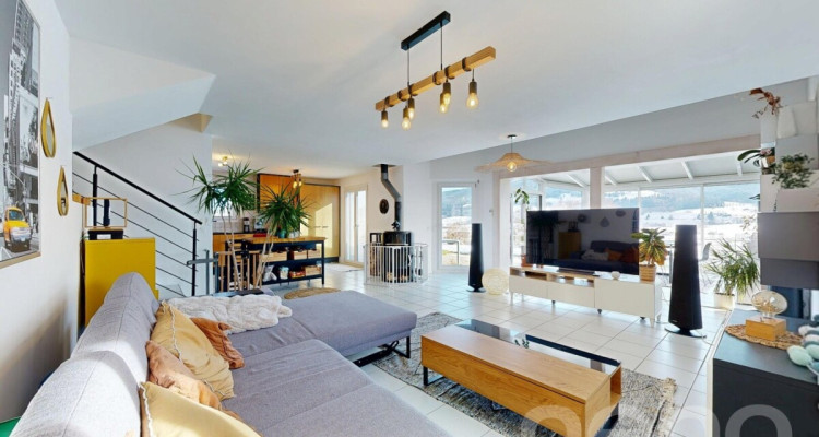 Maison indépendante de charme avec panorama apaisant image 4