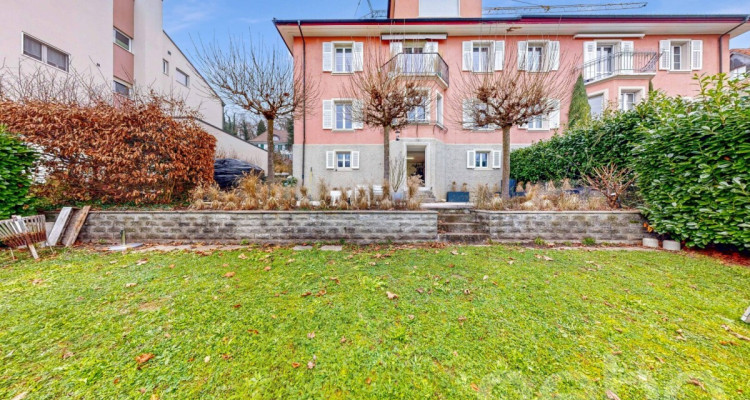 Stilvolles 9-Zimmerhaus mit Ausblick und Altbaucharme image 11