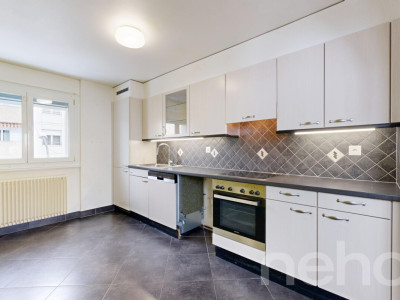 Appartement de 79 m2 avec balcon  et vue spectaculaire ! image 5