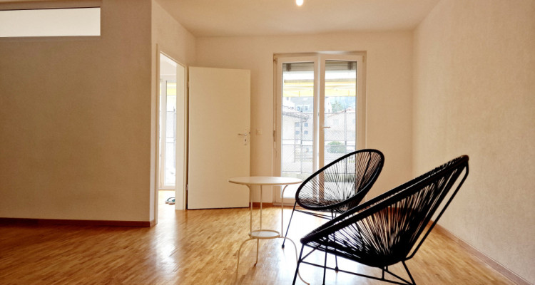 Fabuleux appartement 3,5 p en terrasse,  idéalement situé à 20 minutes de Nyon image 4