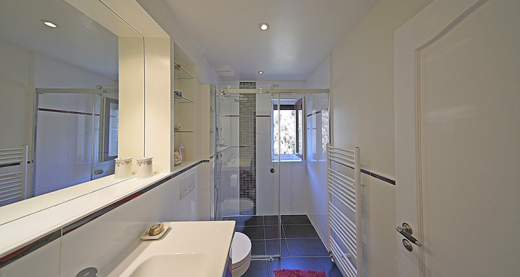 Exceptionnelle villa 9 pièces - 6 chambres image 14