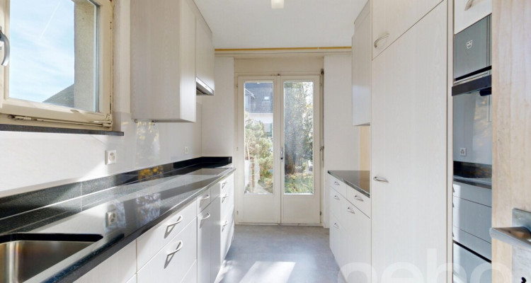 Einfamilienhaus in Steinmaur ? freistehend, Privatsphäre und Potenzial image 8