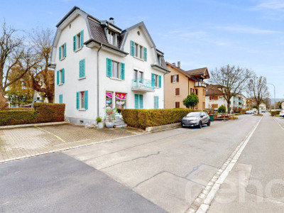 Attraktives Mehrfamilienhaus mit Entwicklungspotenzial in Dietikon image 2