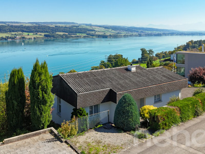 Freistehendes Einfamilienhaus mit unverbaubarer Seesicht image 1