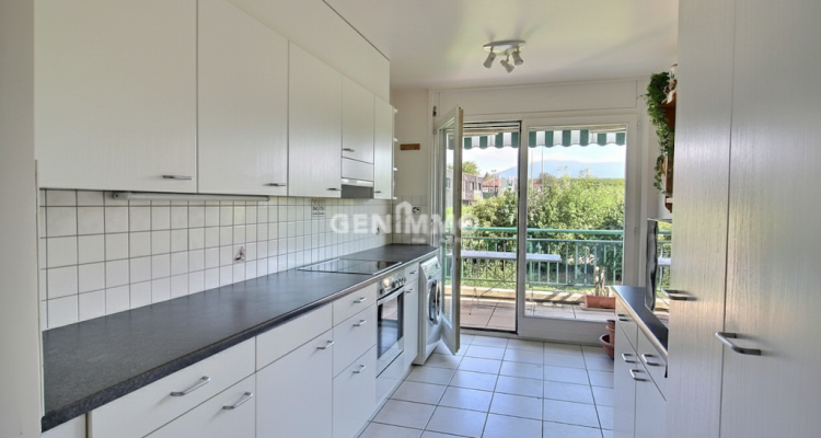 Centre du Village  Vue Lac et Vignes image 6