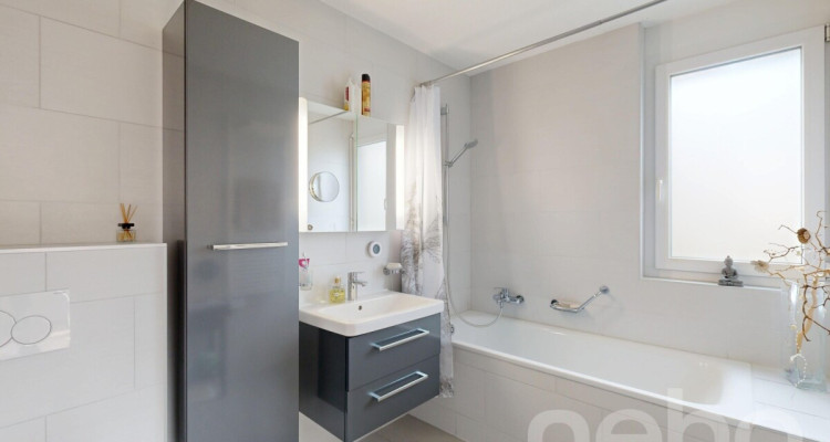 Très bel appartement lumineux et traversant avec grand balcon ! image 7