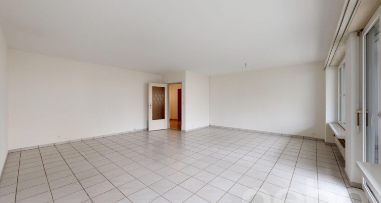 Licht, Raum und Qualität: attraktive 4.5-Zimmer-Wohnung image 4