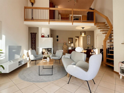 Charmant appartement 6 pièces de 175 m² en attique image 1