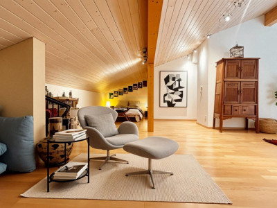 Charmant appartement 6 pièces de 175 m² en attique image 3