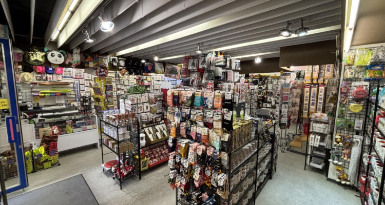 Surface commerciale centre-ville image 3