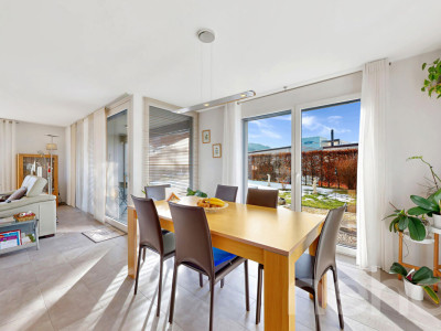 Rez-de-jardin contemporain avec vaste jardin privatif image 3