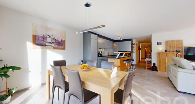 Rez-de-jardin contemporain avec vaste jardin privatif image 8