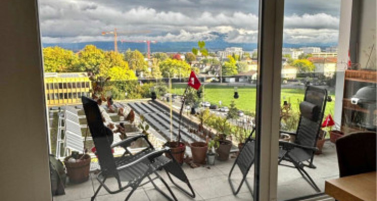 ✨ Reprise de bail – Appartement moderne 2,5 pièces avec vue lac à Nyon  image 1