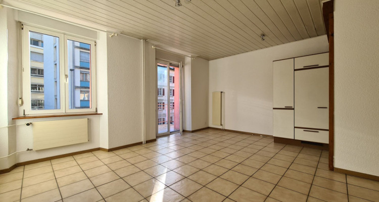 Appartement 2 avec balcon image 1