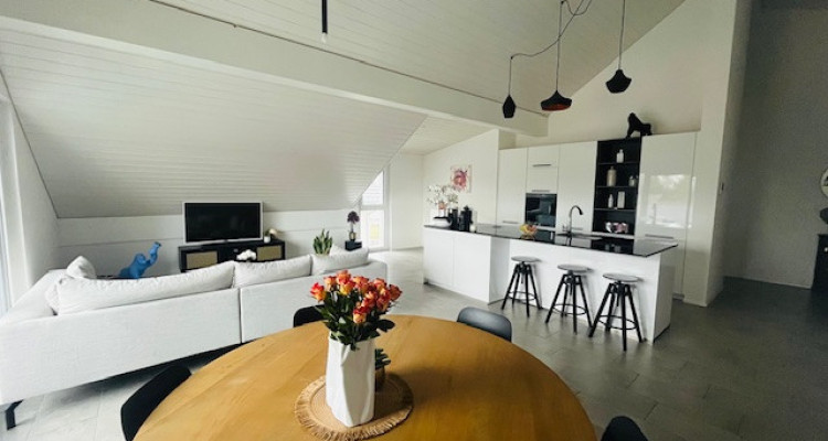 Magnifique - Dernier étage avec balcon couvert image 1